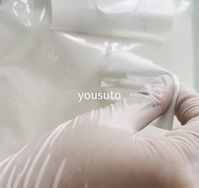 Pre-saturated Nonwoven Wipes